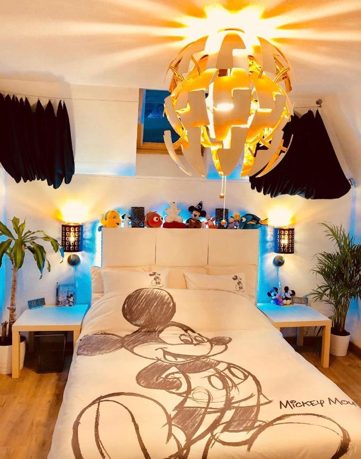 Chambres D'Hotes A Themes A 2,4Km Du Parc Magny-le-Hongre Exteriör bild